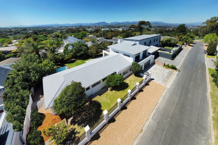 5 Bedroom Property for Sale in Welgemoed Western Cape